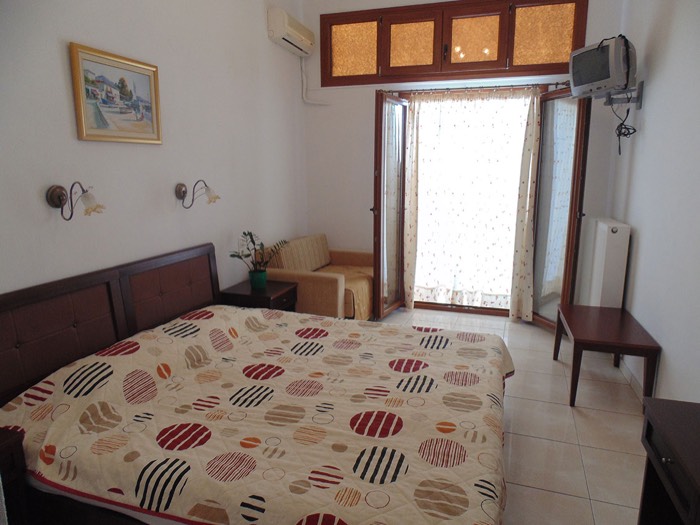Maria Studios in Skiathos Town — photo 4