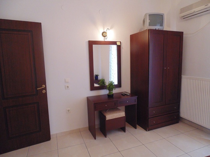 Maria Studios in Skiathos Town — photo 19